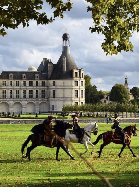 Comment Assortir les Accessoires dans le Style Old Money ? - Style Old Money